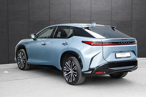 Lexus RZ450e 2 of 20