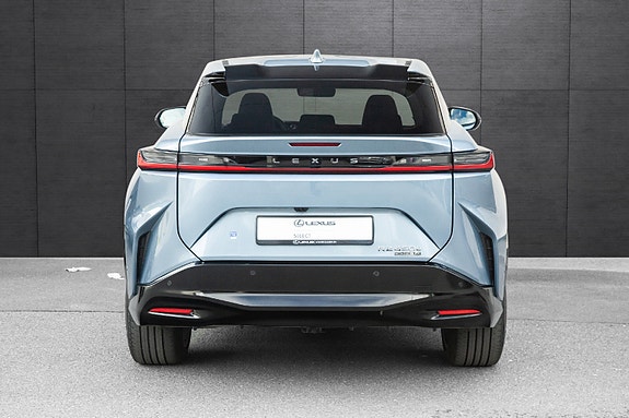 Lexus RZ450e 3 of 20