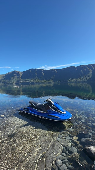 Veldig fin Yamaha waverunner ! Må sees 2 of 5