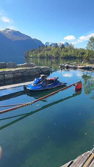 Veldig fin Yamaha waverunner ! Må sees 3 of 5