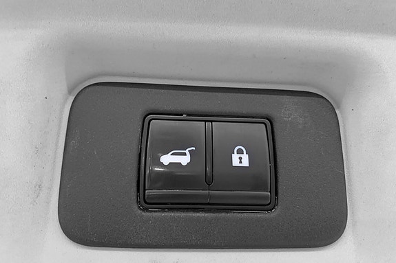Nissan Ariya 16 of 18