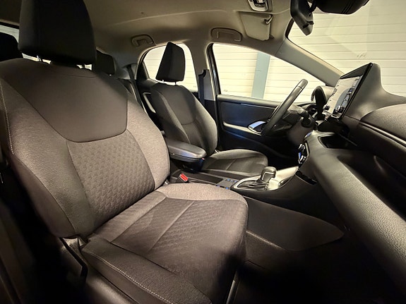 Toyota Yaris 17 of 26