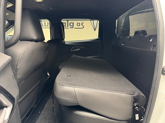 Isuzu D-max 30 of 30