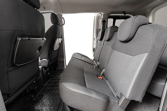 Nissan e-NV200 14 of 30