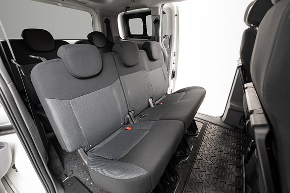 Nissan e-NV200 15 of 30