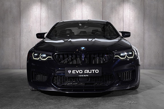 BMW M5 3 of 5