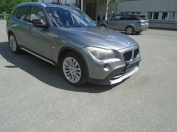 BMW X1 4 of 5
