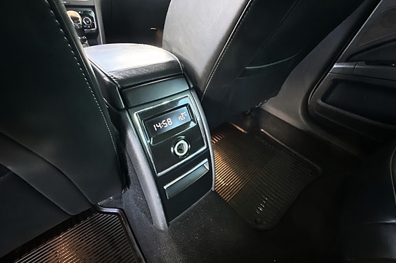 Skoda Superb 11 of 16