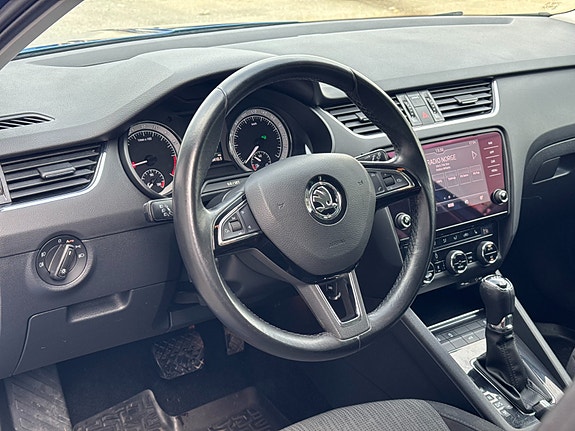 Skoda Octavia 14 of 30