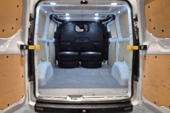 Ford Transit Custom 30 of 30