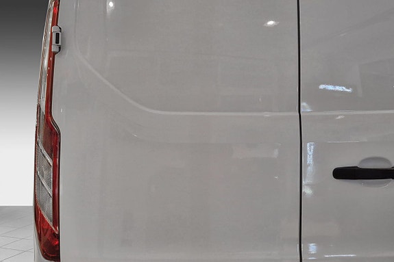 Ford Transit Custom 7 of 30