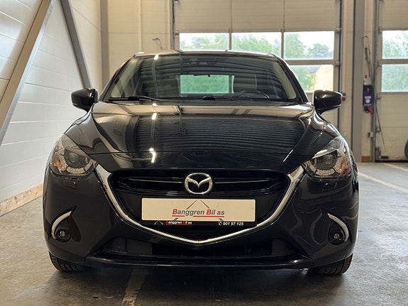 Mazda 2 3 of 5