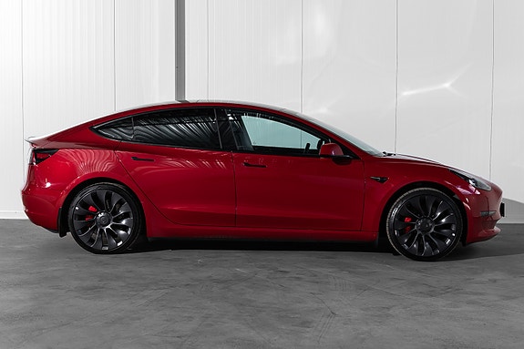 Tesla Model 3 5 of 5