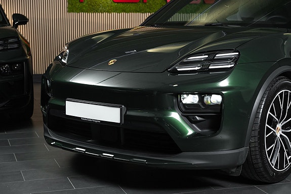 Porsche Macan 8 of 30