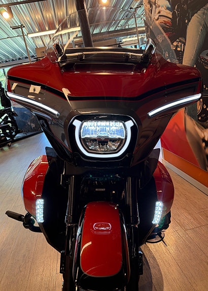 Harley-Davidson FLHXLSE Street Glide Limited CVO 4 of 5