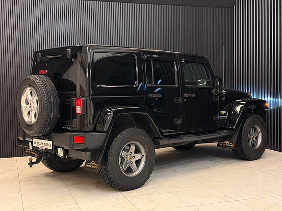 Jeep Wrangler 17 of 30
