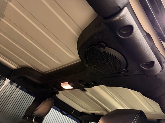 Jeep Wrangler 22 of 30