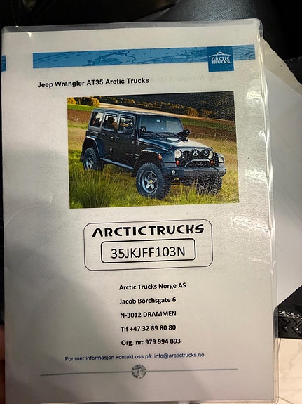 Jeep Wrangler 2 of 30