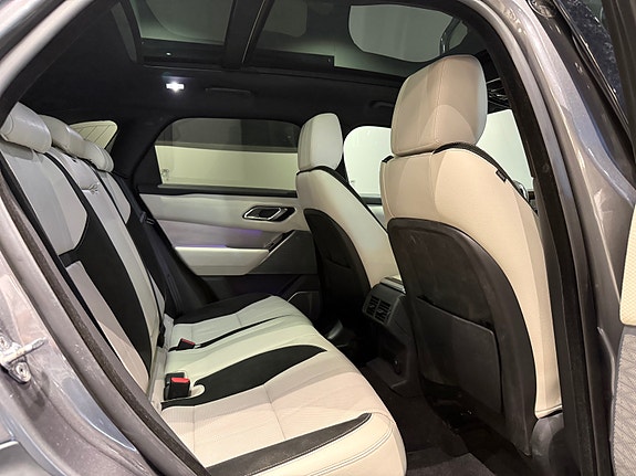 Land Rover Range Rover Velar 14 of 30