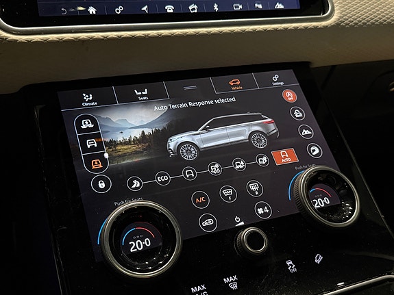 Land Rover Range Rover Velar 22 of 30