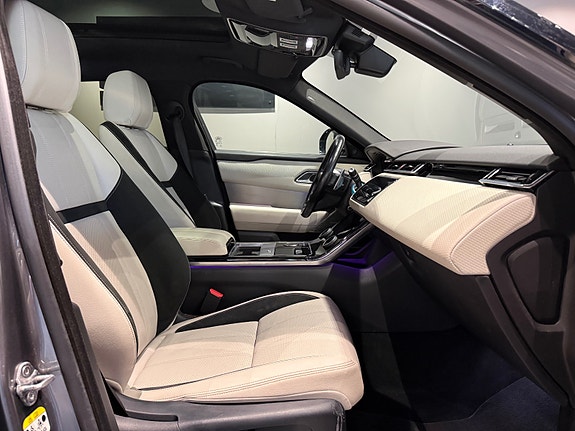 Land Rover Range Rover Velar 15 of 30