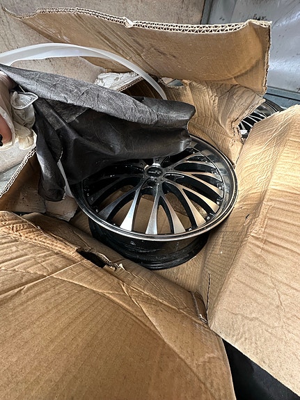 Product image 2 of 8