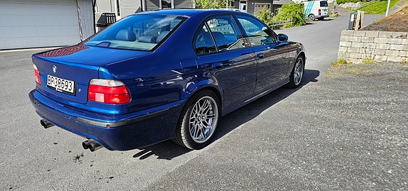 BMW M5 5 of 5