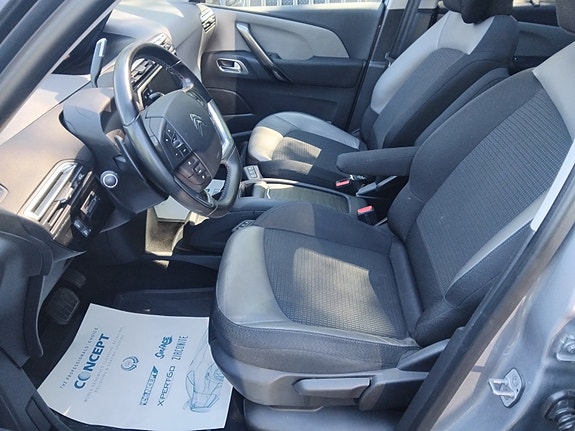 Citroen Grand C4 Picasso 7 of 30