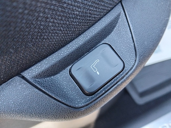Citroen Grand C4 Picasso 30 of 30