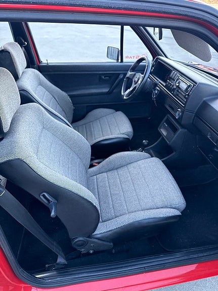 Volkswagen Golf II 12 of 18