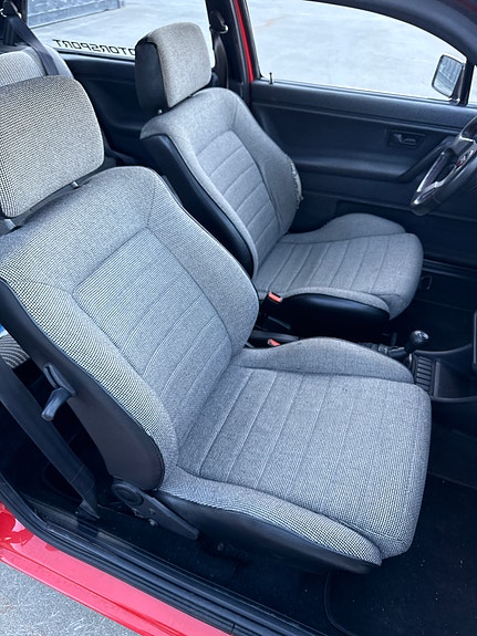 Volkswagen Golf II 13 of 18