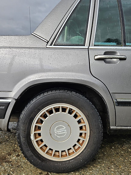 Volvo 760 27 of 30
