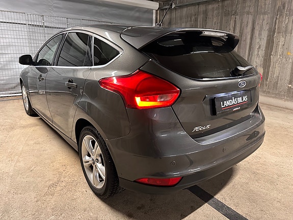 Ford Focus 9 of 30