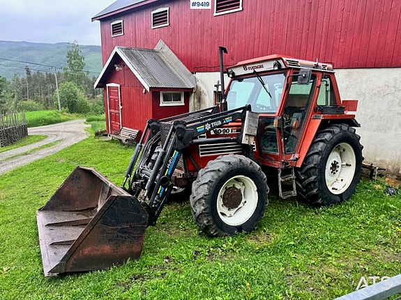 Fiat 80-90 4x4 Traktor m/ Frontlaster – Motor byttet i 2020 9 of 30