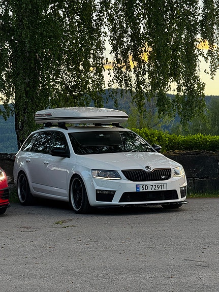 Skoda Octavia RS 2 of 5