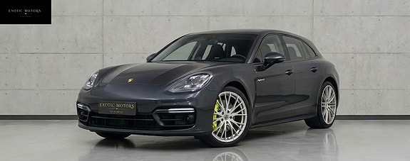 Porsche Panamera 4