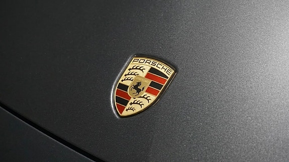Porsche Panamera 4 5 of 5