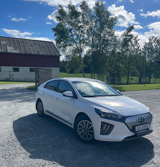 Hyundai IONIQ 3 of 5