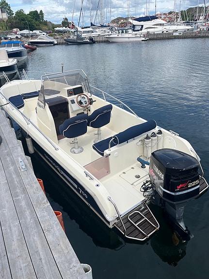 Välvårdad Draco Oceancraft 700 m/ Yamaha 225 VMAX 4 of 5