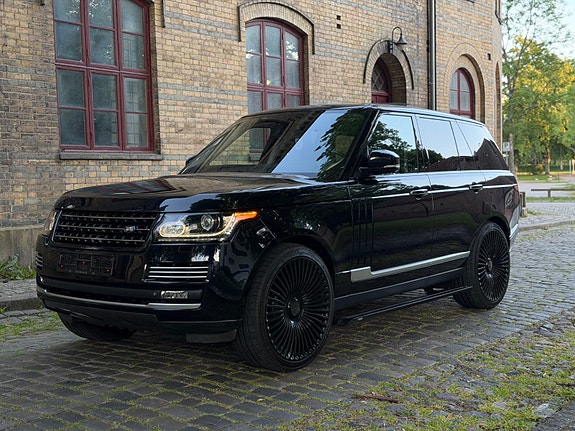 Land Rover Range Rover 2 of 5