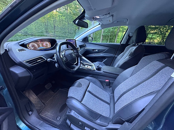 Peugeot 5008 5 of 5