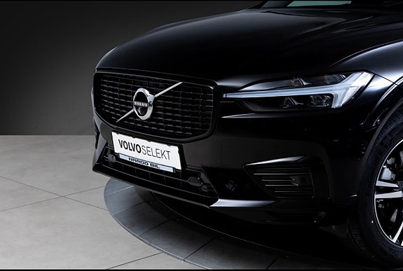 Volvo XC60 2 of 5