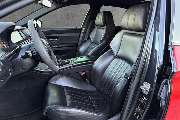 BMW M5 8 of 12
