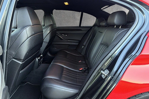 BMW M5 9 of 12