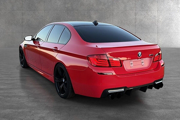 BMW M5 4 of 12