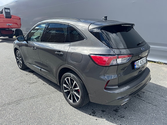 Ford Kuga 4 of 5