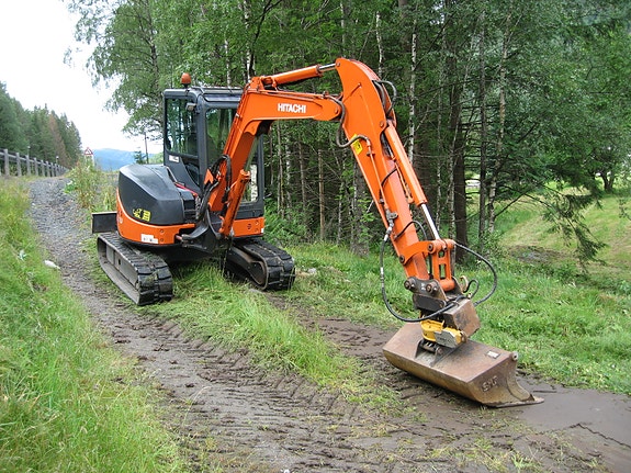 Hitachi ZX50, CAT 305 4 of 5