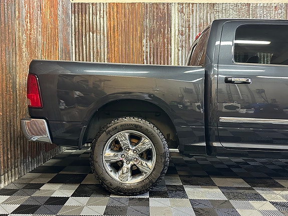 Dodge RAM 1500 5 of 5