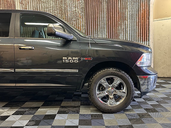 Dodge RAM 1500 4 of 5