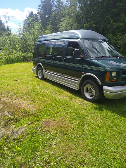 Chevrolet Starcraft 3 of 5